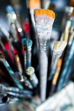 different painting brushes