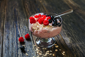 Fruit yoghurt with currants and raspberries