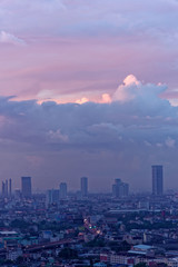 Fototapeta premium 夜明け bangkok city