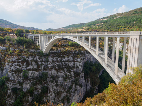 The Pont de l'Artuby in the gorges du Verdon.