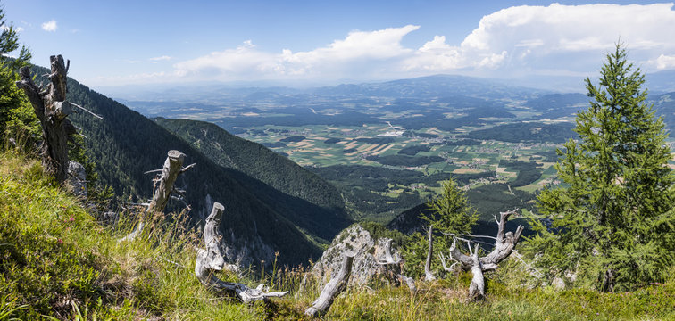 View from mountain Petzen to valley Drau in Carinthia © photoflorenzo