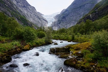 Naklejka na ściany i meble Glaciar de Briksdal. Noruega