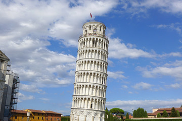Fototapeta na wymiar イタリアのピサの斜塔