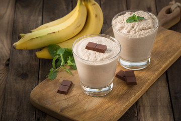 chocolate banana smoothie