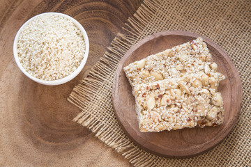 Sesame seeds and cereal bars (Sesamum indicum)
