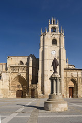 Fototapeta na wymiar Cathedral of San Antolin of Palencia, Castilla y Leon, Spain