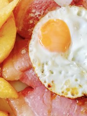 Gammon with fried egg and chips 