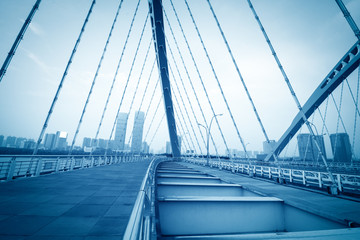 Obraz premium the night of modern bridge