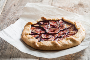 Homemade figs galette