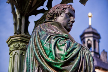 Obraz premium Wittenberg, Luther vor Marienkirche