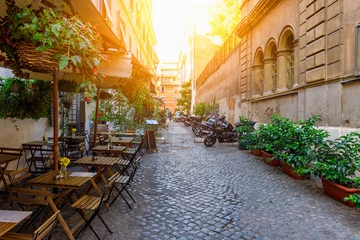Foto op Canvas Gezellige oude straat in Trastevere in Rome, Italië © Ekaterina Belova