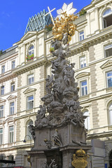 Fototapeta na wymiar Wien, Dreifaltigkeitssäule