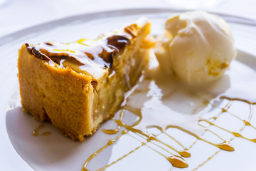 one slice of pie dessert ready to eat