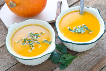 Kürbis- Suppe