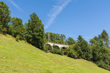 Brücke für den Verkehr in den Bergen