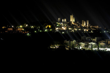 Fototapeta premium San Gimignano by night