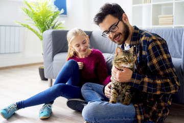 Family with a cat - 170464927