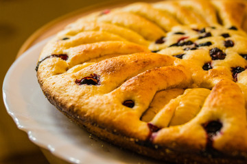 Домашний пирог с смородиной.