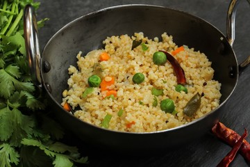 Broken wheat Upma / Bulgur wheat Pulao