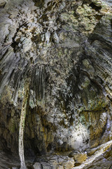 Höllgrotten