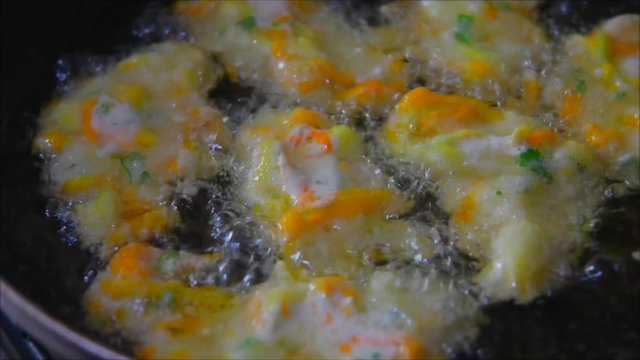 Frying zucchini parsley flowers pumpkin italy calabrian delicious