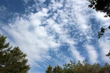 Verdon, Provenza, nuvole nel cielo azzurro
