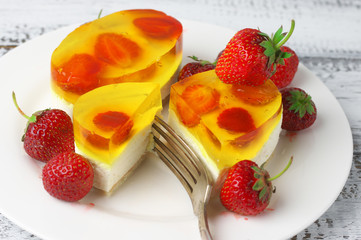 Fruity cake with jelly and strawberries