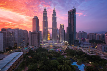 Naklejka na ściany i meble Kuala Lumpur, Malaysia skyline