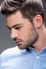 Obraz premium man with fashionable hairstyle