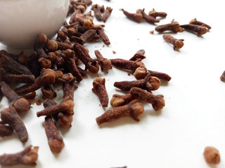Cloves