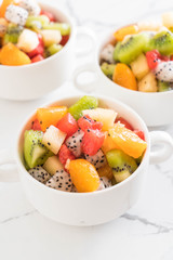 mix sliced fruits