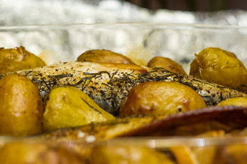 mackerel with potatoes baked in the oven