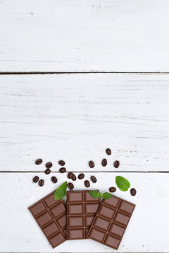 Schokolade Milchschokolade Tafel Süßigkeiten hochkant Essen Textfreiraum von oben