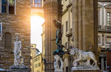 Photo sur Plexiglas Florence Sculpture de Loggia dei Lanzi et Palazzo Vecchio sur la Piazza della Signoria à Florence, Italie.