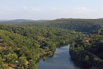 Obraz premium Valparaiso Dam, La Culebra mountain, Zamora province, Spain