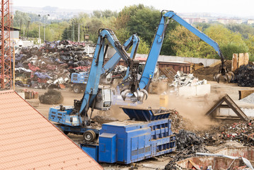 Scrapyard machines in action