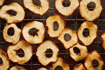 Dried apple slices © Elena Moiseeva