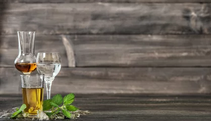 Crédence de cuisine en verre imprimé Bar Boissons alcoolisées Feuilles de menthe glacée Boissons alimentaires