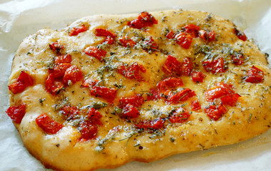 Foccacia with tomatoes, olive oil and herbs