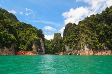 Fototapeta premium Park Narodowy Khao Sok w Suratthani, Tajlandia