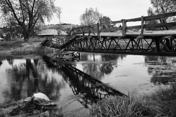 the old bridge over the river