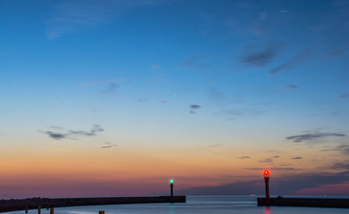 Fototapeta na wymiar Port of the Sea at night