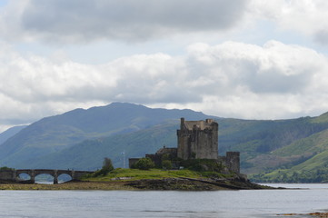 Fototapeta na wymiar Eilean Donnan Castle