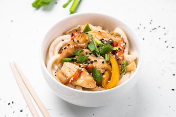 Udon stir-fry noodles with chicken.