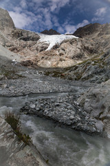Glacier Blanc in Francia e fiume a zig-zag