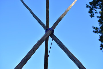 tipi tripod © Lee