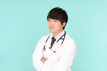 Fototapeta premium 微笑む医師
