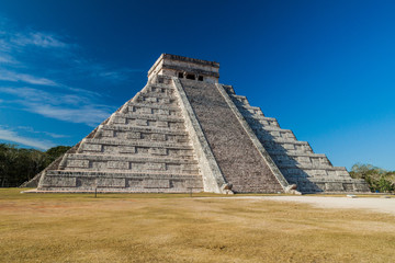 Pyramid Kukulkan in ancient Mayan city Chichen Itza, Mexico