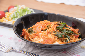 トマト系パスタ