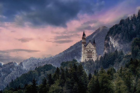 Schloss in den Alpen in der N&auml;he von Fuessen